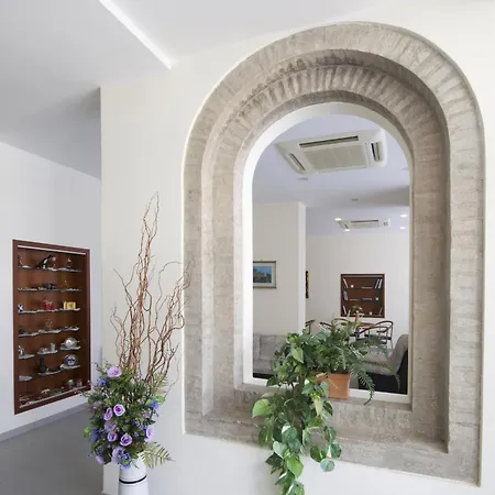 アパートホテル Torretta 3*