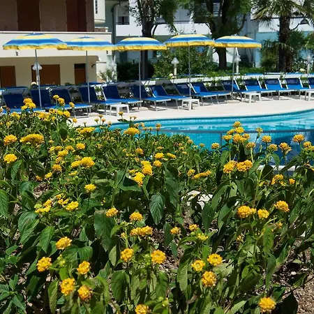 Torretta Ξενοδοχείο με διαμερίσματα 3*